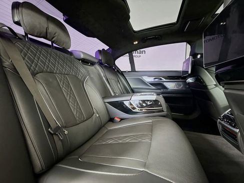 Used 2022 BMW ALPINA B7 xDrive ALPINA B7 xDrive w/ Luxury Rear Seating Package image 30