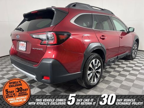 Used 2023 Subaru Outback Limited image 4