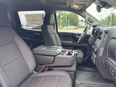 New 2026 Chevrolet Silverado 1500 Custom RWD image 11