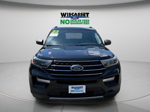 Used 2023 Ford Explorer XLT w/ Equipment Group 202A AWD/4WD image 10