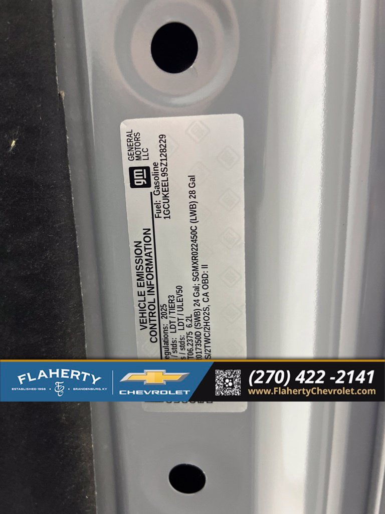 Used 2025 Chevrolet Silverado 1500 RST AWD/4WD image 17