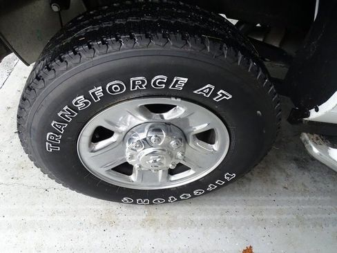 Certified 2024 RAM 2500 Tradesman w/ Chrome Appearance Group image 31