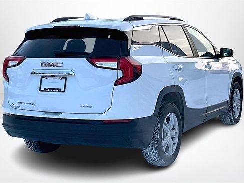 Used 2023 GMC Terrain SLE w/ Driver Convenience Package image 5