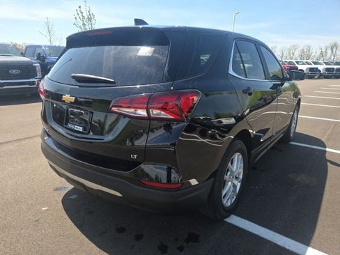 Used 2024 Chevrolet Equinox LT w/ Driver Convenience Package FWD image 8