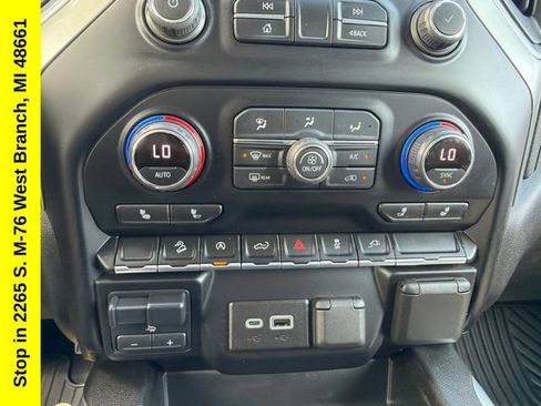 Used 2021 Chevrolet Silverado 1500 RST w/ Convenience Package II AWD/4WD image 27