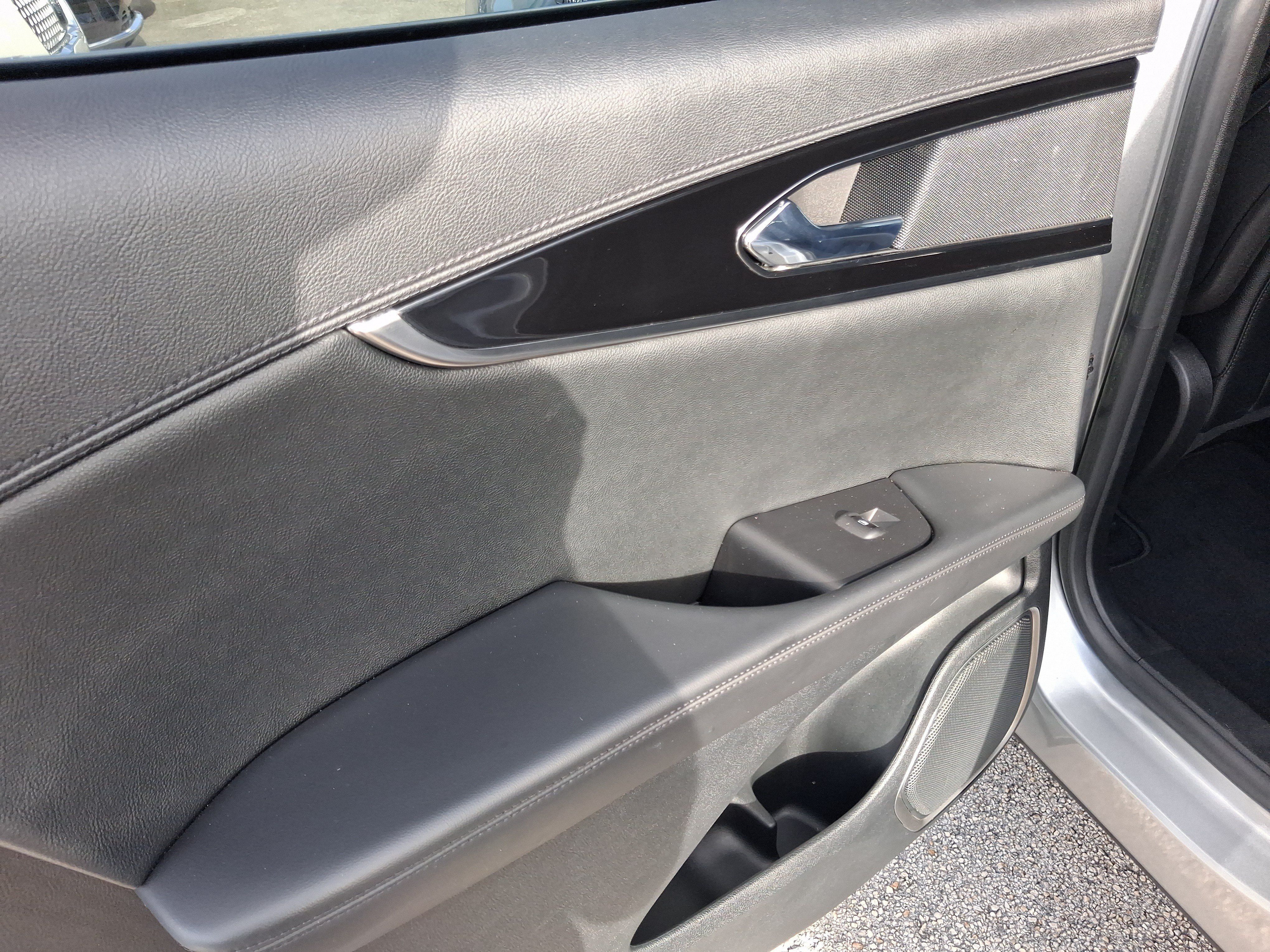 Certified 2023 Lincoln Nautilus FWD w/ Premium Package image 9