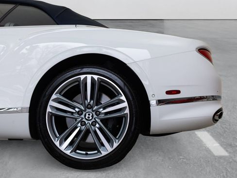 Used 2024 Bentley Continental GT AWD/4WD image 15