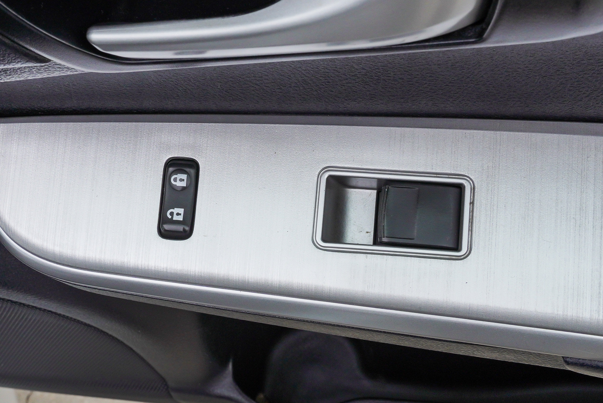 Used 2013 Toyota Camry SE FWD image 26