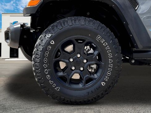 Used 2023 Jeep Wrangler Unlimited w/ Cold Weather Group image 8