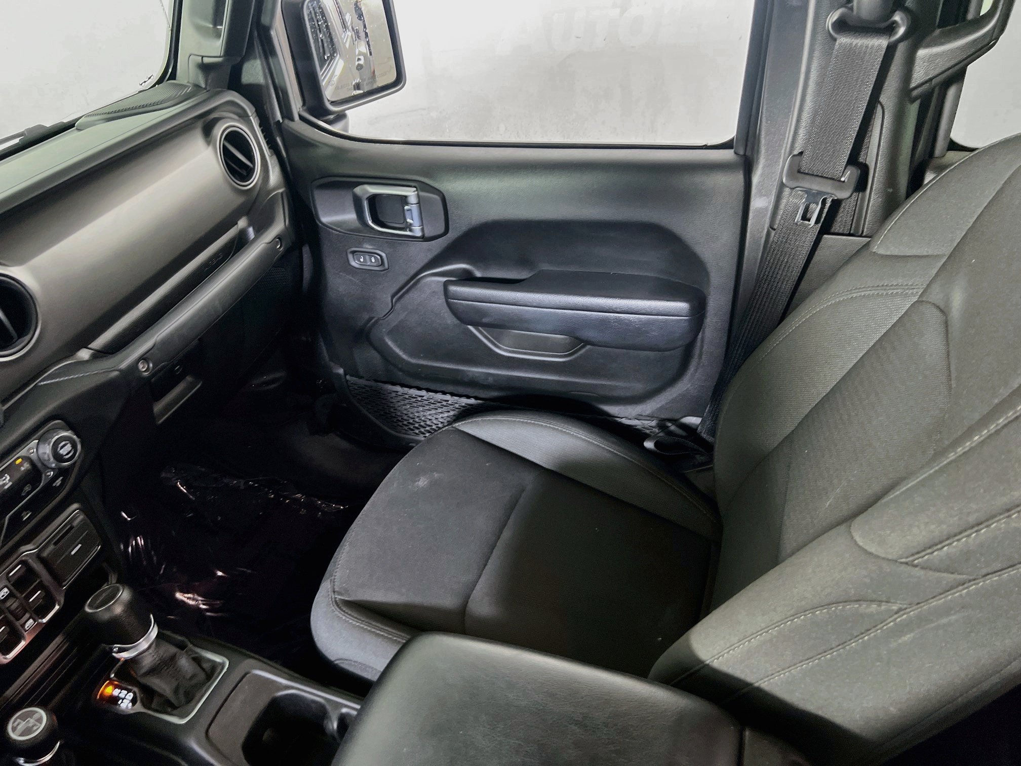 Used 2023 Jeep Gladiator Sport AWD/4WD image 21