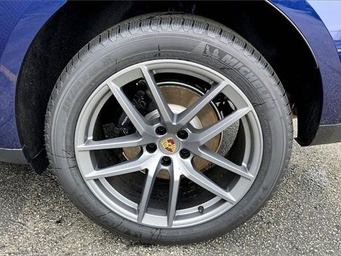 New 2025 Porsche Macan image 16