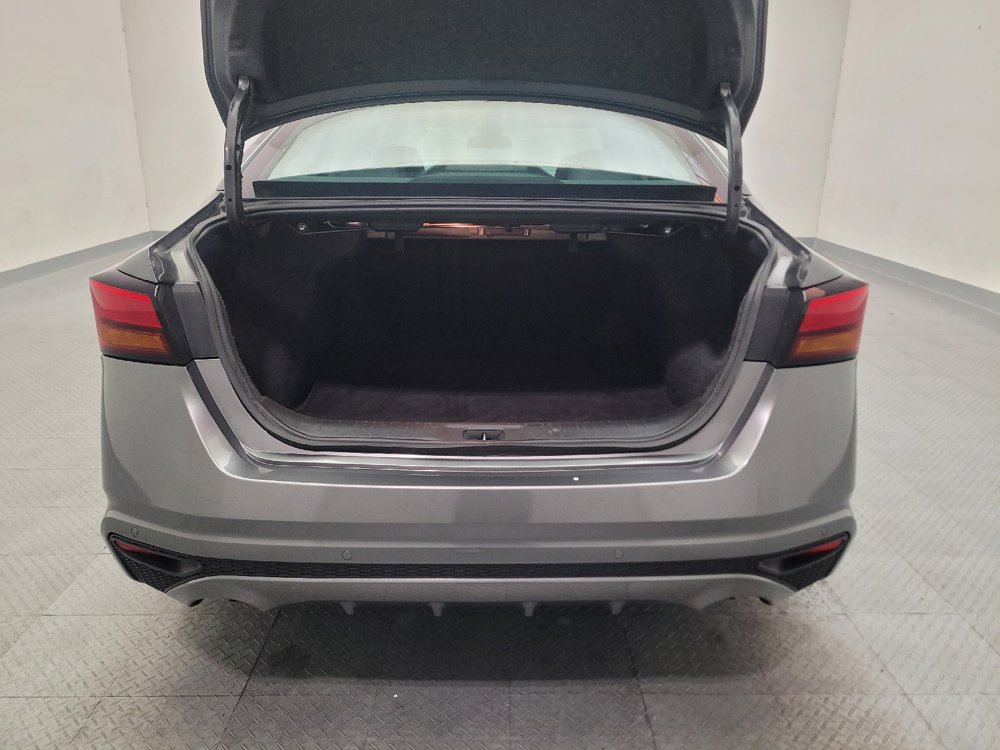 Used 2024 Nissan Altima 2.5 SV FWD image 29