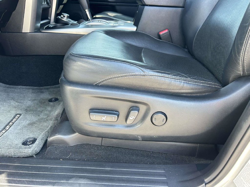 Used 2015 Toyota 4Runner Limited AWD/4WD image 15