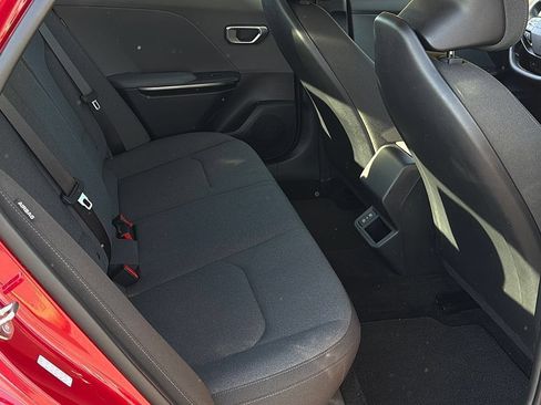 Used 2025 Kia K4 FWD image 21