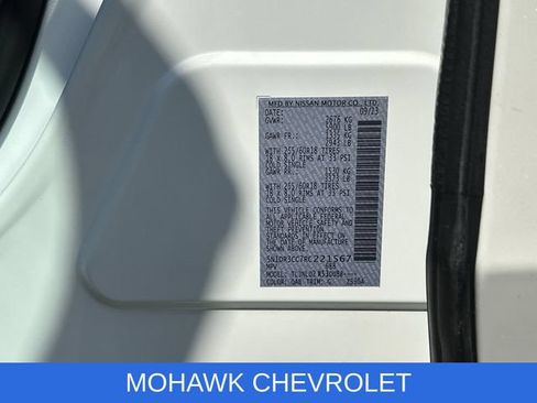 Used 2024 Nissan Pathfinder SL AWD/4WD image 34