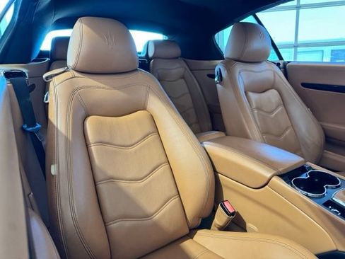 Used 2017 Maserati GranTurismo Convertible RWD image 48