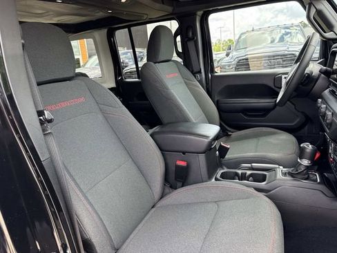 Used 2025 Jeep Wrangler Unlimited Rubicon image 14