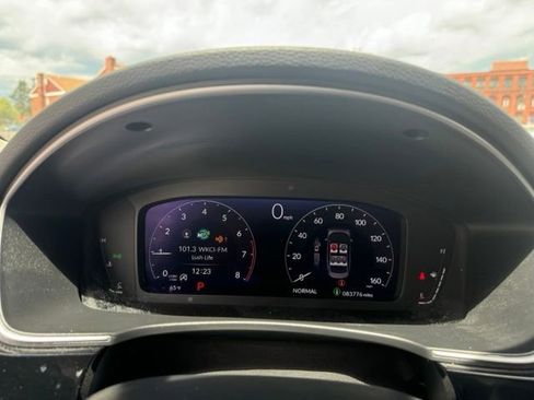 Used 2022 Honda Civic Touring image 18