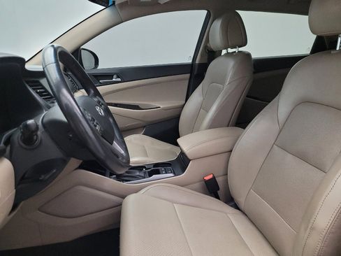 Used 2016 Hyundai Tucson Limited w/ Option Group 03 FWD image 17