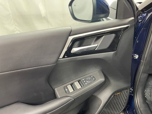 New 2025 Mitsubishi Outlander SE image 20