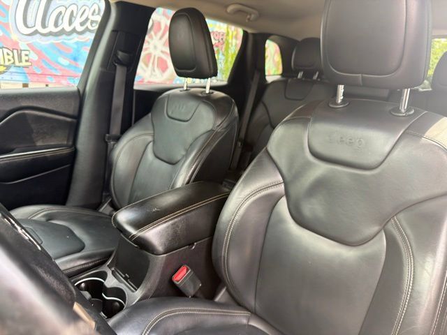 Used 2017 Jeep Cherokee Latitude w/ True North Edition AWD/4WD image 15