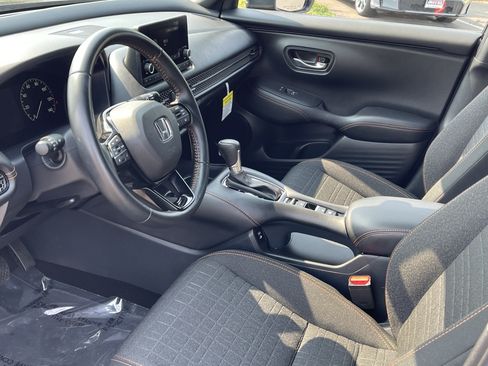 Used 2025 Honda HR-V Sport image 10