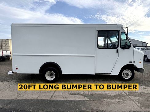 Used 2017 Ford E-350 and Econoline 350 Super Duty w/ A/C Prep Package image 5