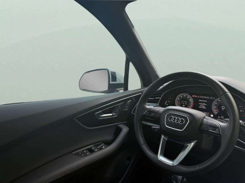 Certified 2025 Audi Q7 3.0T Premium Plus w/ Premium Plus Package AWD/4WD image 12