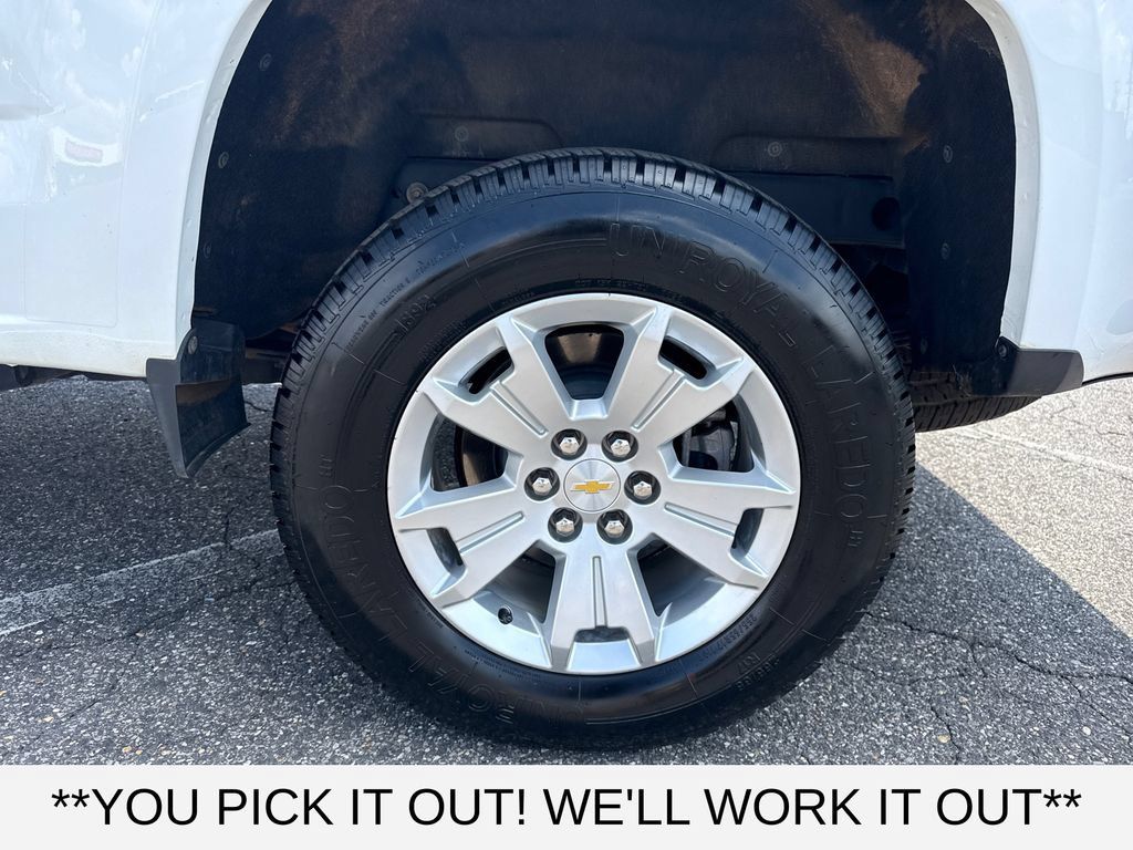 Used 2022 Chevrolet Colorado LT w/ Fleet Safety Package RWD image 9