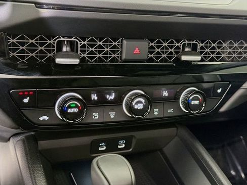 Used 2025 Honda Accord Sport image 17