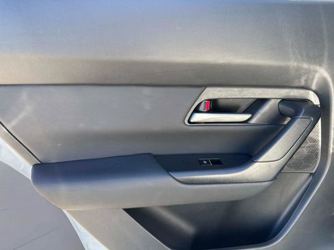 Certified 2025 MAZDA CX-50 AWD 2.5 S w/ Preferred Package image 15