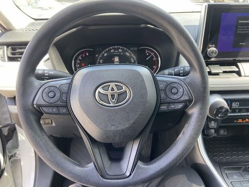 Used 2023 Toyota RAV4 XLE image 33