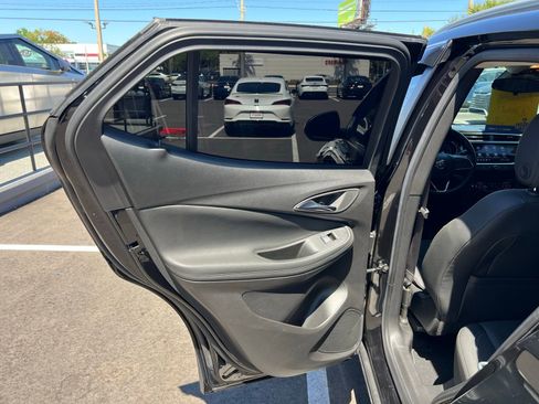 Used 2023 Buick Encore GX Select FWD image 39