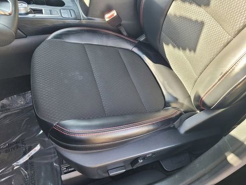 Used 2025 Ford Escape ST-Line AWD/4WD image 11