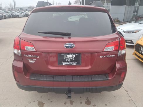 Used 2013 Subaru Outback 2.5i Limited w/ Moonroof Pkg image 9