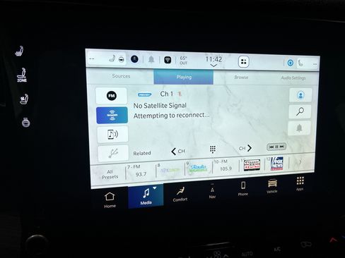 Used 2023 Jeep Wagoneer L Series II image 18