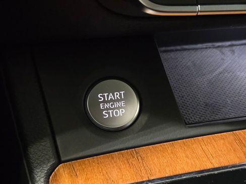 Used 2022 Audi Q5 2.0T Premium w/ Convenience Package image 8