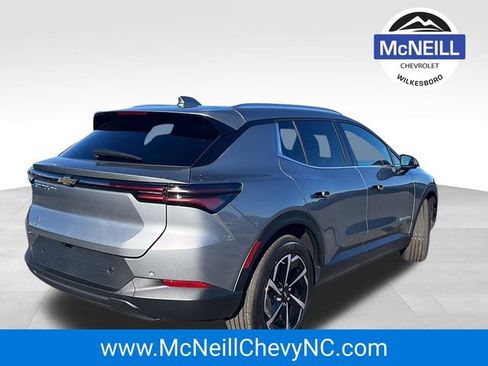 New 2026 Chevrolet Equinox EV LT image 7