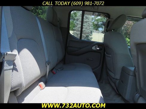 Used 2011 Nissan Frontier S AWD/4WD image 28
