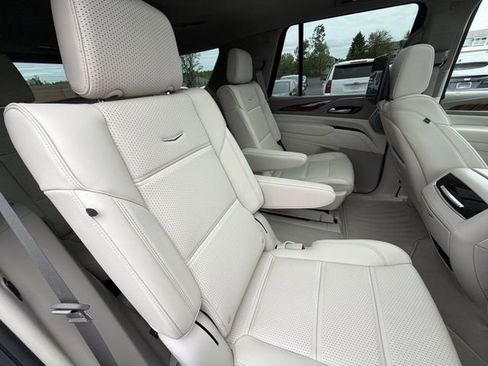 Certified 2024 Cadillac Escalade Sport Platinum AWD/4WD image 28