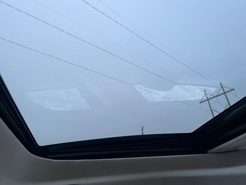 Used 2017 Ford Fusion SE image 27