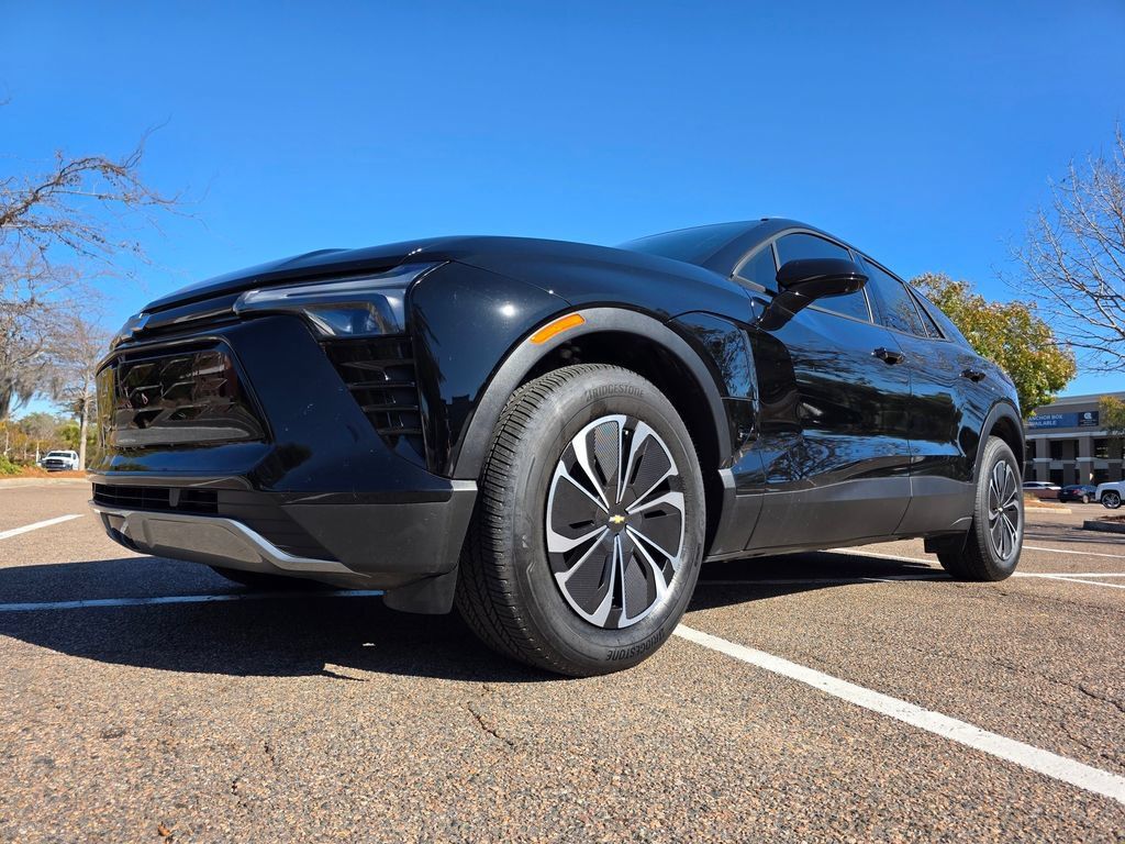 New 2025 Chevrolet Blazer EV LT AWD/4WD image 8