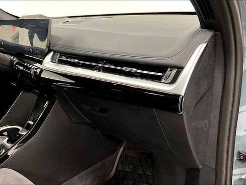 Used 2025 BMW X1 M35i w/ Premium Package image 19