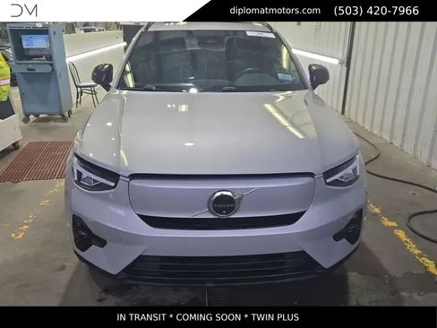 Used 2023 Volvo XC40 Recharge Plus AWD/4WD image 2