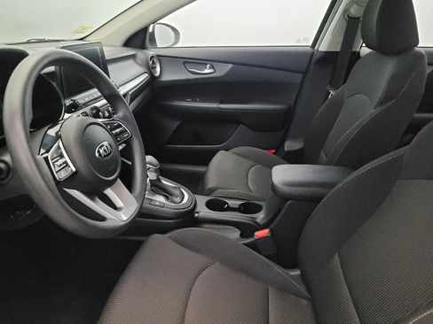 Used 2019 Kia Forte LXS FWD image 17