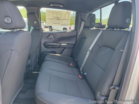 New 2025 GMC Canyon Elevation w/ Convenience Package image 9