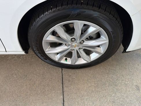 Used 2024 Chevrolet Malibu LT FWD image 38