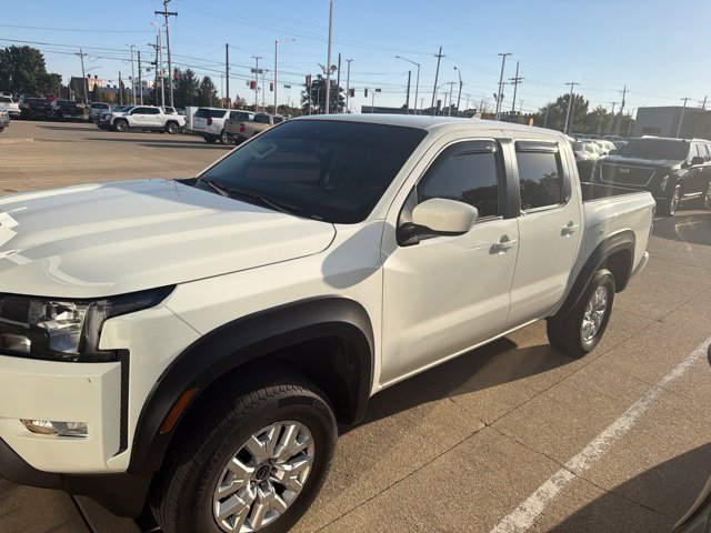 Used 2022 Nissan Frontier SV AWD/4WD image 1