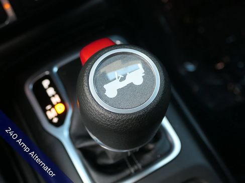 Used 2024 Jeep Wrangler Unlimited Sport AWD/4WD image 23