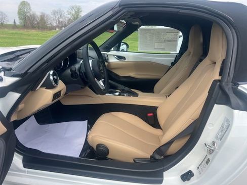 New 2026 MAZDA MX-5 Miata Grand Touring w/ Weather Package image 12